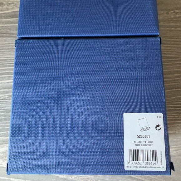 Set of 2 - Rose Gold Swarovski Candle Holders - Picture 2 of 5